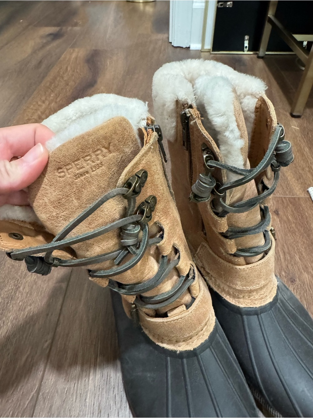Sperry Womens Tan Suede Black Waterproof Duck Boots Shearling STS95917 Size 8.5 - Picture 2 of 3